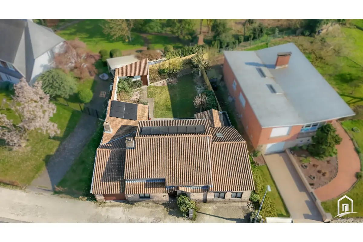 Huis te  koop in Ninove 9400 398000.00€ 4 slaapkamers 259.00m² - Zoekertje 738970
