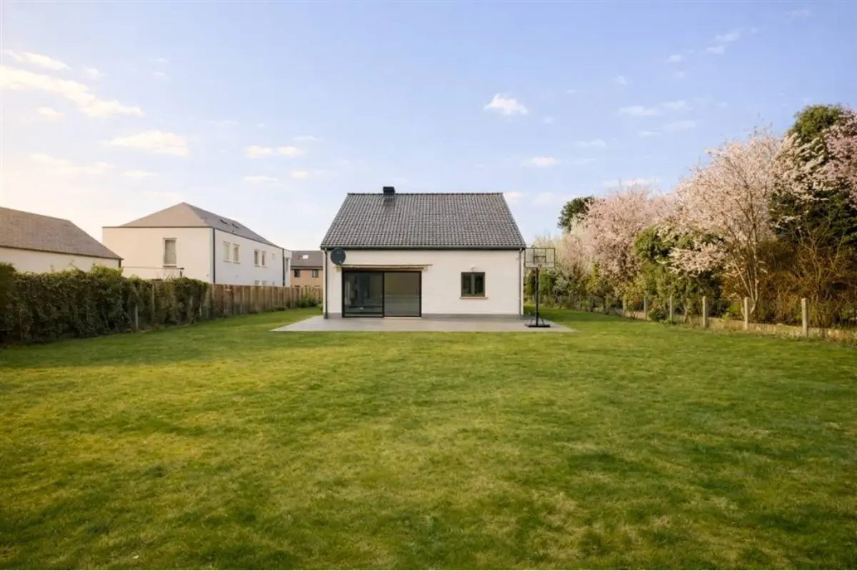 Huis te  koop in Bachte-Maria-Leerne 9800 849000.00€ 5 slaapkamers 280.00m² - Zoekertje 738892