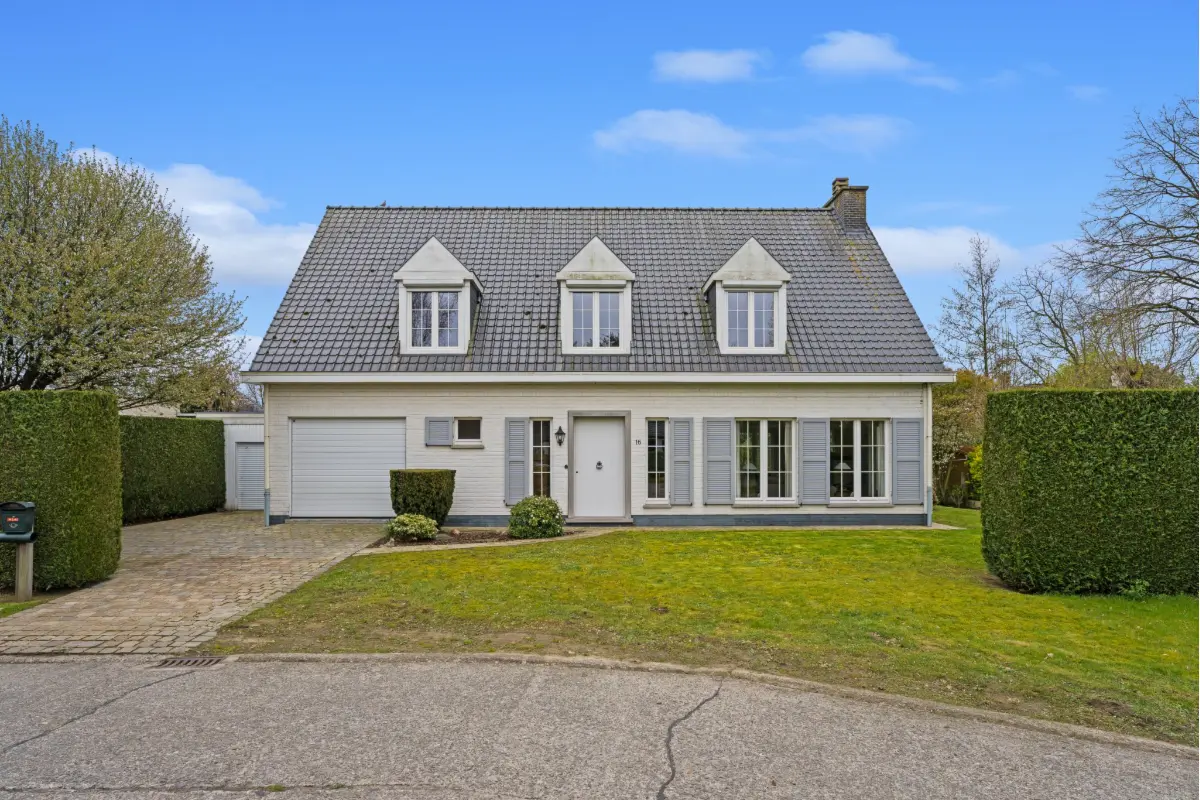 Huis te  koop in Deinze 9800 459000.00€ 4 slaapkamers 214.00m² - Zoekertje 738378