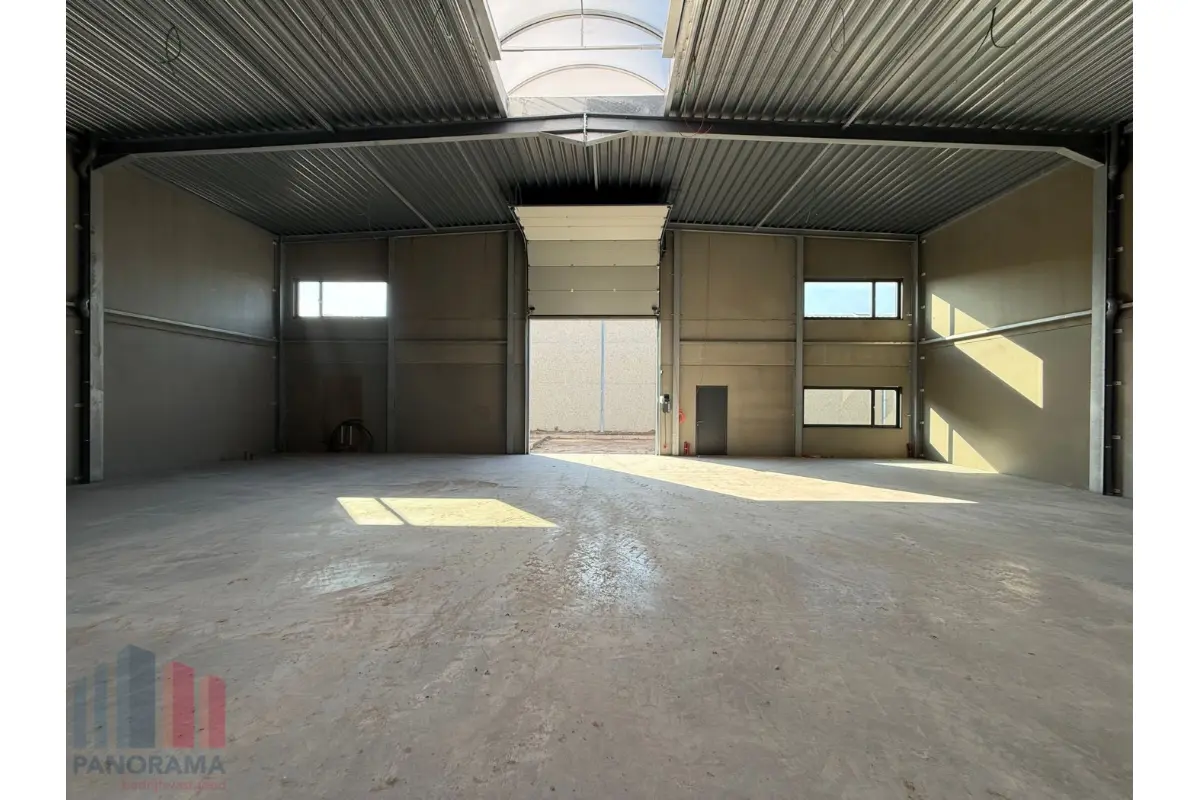 Handelszaak te  huur in Evergem 9940 2500.00€  slaapkamers 500.00m² - Zoekertje 738950