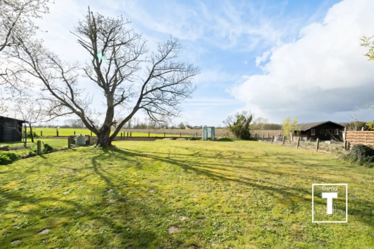 Bouwgrond te  koop in Oosterzele 9860 345000.00€  slaapkamers m² - Zoekertje 738925