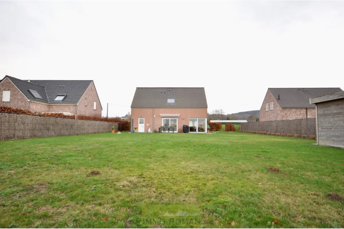 Huis te  in Amougies 7750 1050.00€ 3 slaapkamers 170.00m² - Zoekertje 739882