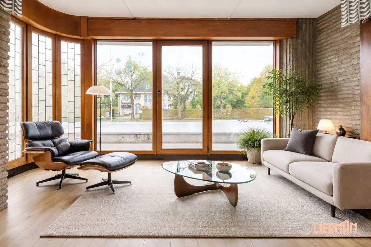 Handelszaak te  koop in Aalst 9300 479000.00€  slaapkamers m² - Zoekertje 740005