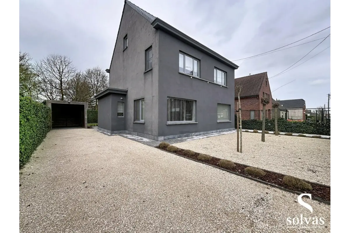 Huis te  huur in Ursel 9910 1175.00€ 3 slaapkamers m² - Zoekertje 739627