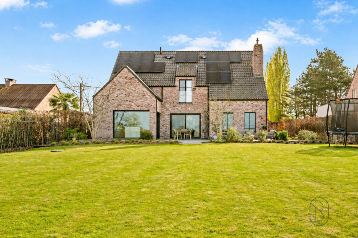 Huis te  koop in Ronse 9600 850000.00€ 4 slaapkamers 260.00m² - Zoekertje 740490