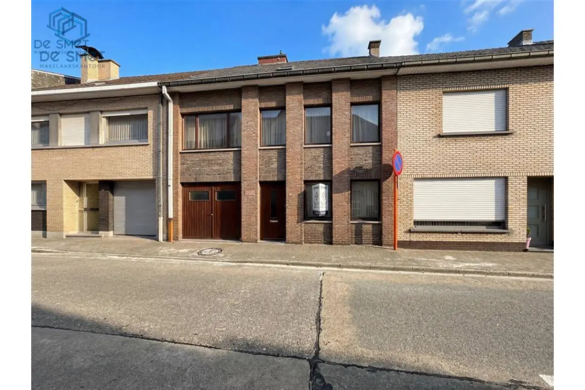 Huis te  koop in Denderleeuw 9470 350000.00€ 4 slaapkamers 277.00m² - Zoekertje 741190