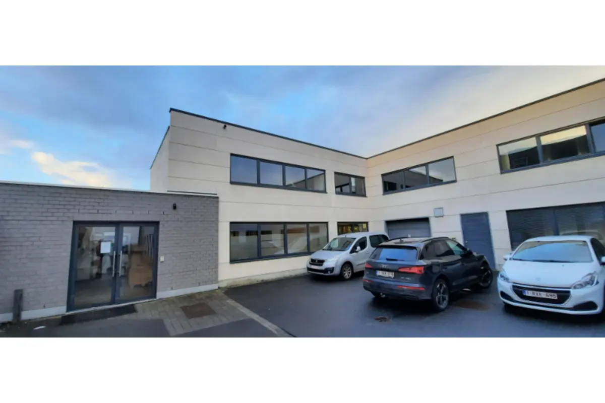 Handelszaak te  huur in Aalst 9300 2188.75€  slaapkamers 309.00m² - Zoekertje 741717