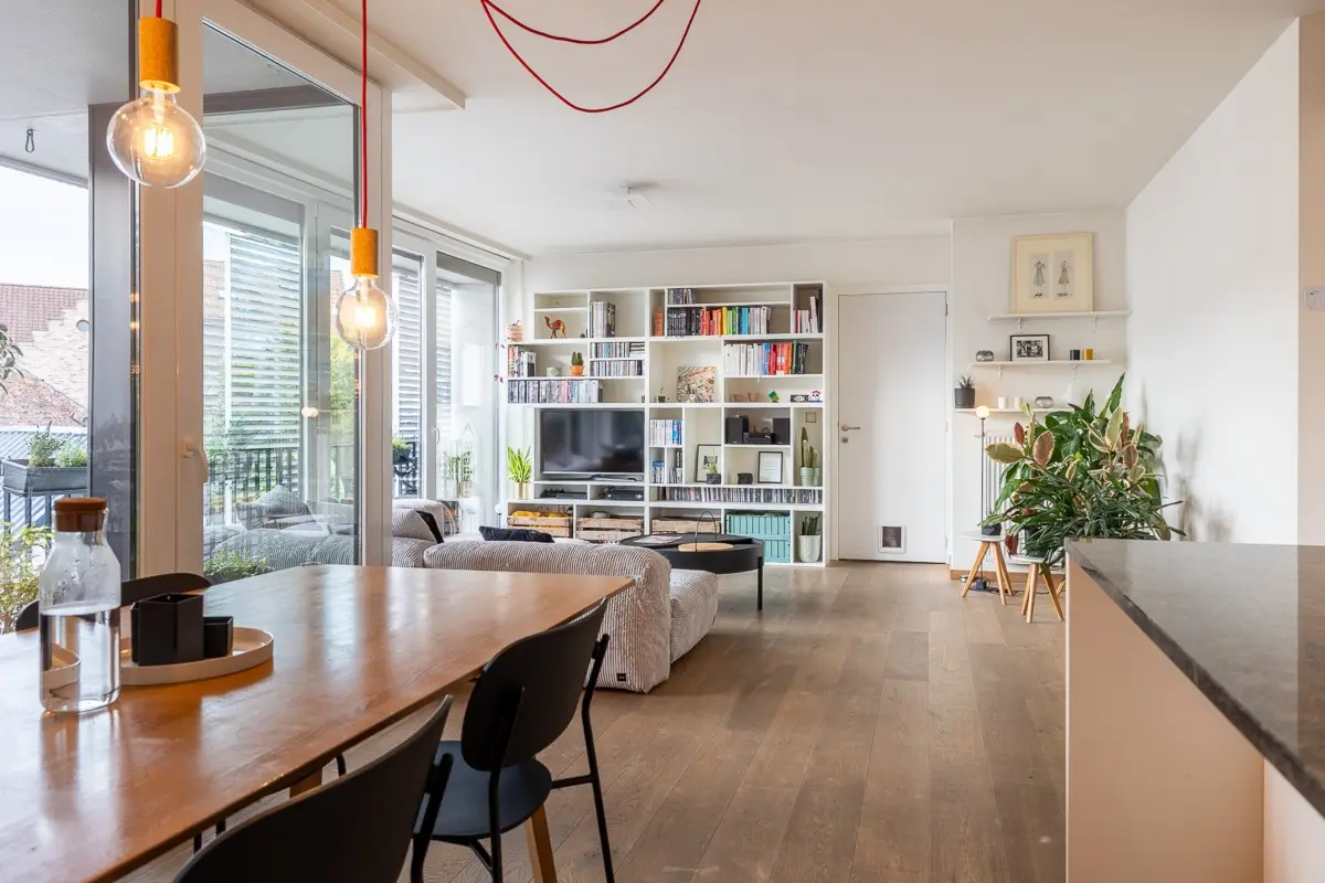 Appartement te  huur in Gent 9000 1350.00€ 3 slaapkamers 106.00m² - Zoekertje 742353