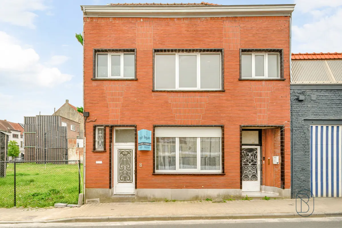 Huis te  koop in Ronse 9600 125000.00€ 2 slaapkamers 100.00m² - Zoekertje 742173