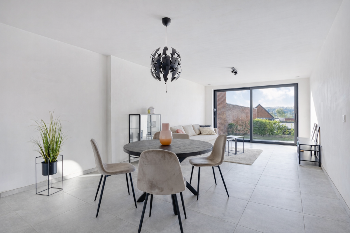 Appartement te  koop in Geraardsbergen 9500 265000.00€ 1 slaapkamers 92.00m² - Zoekertje 742009