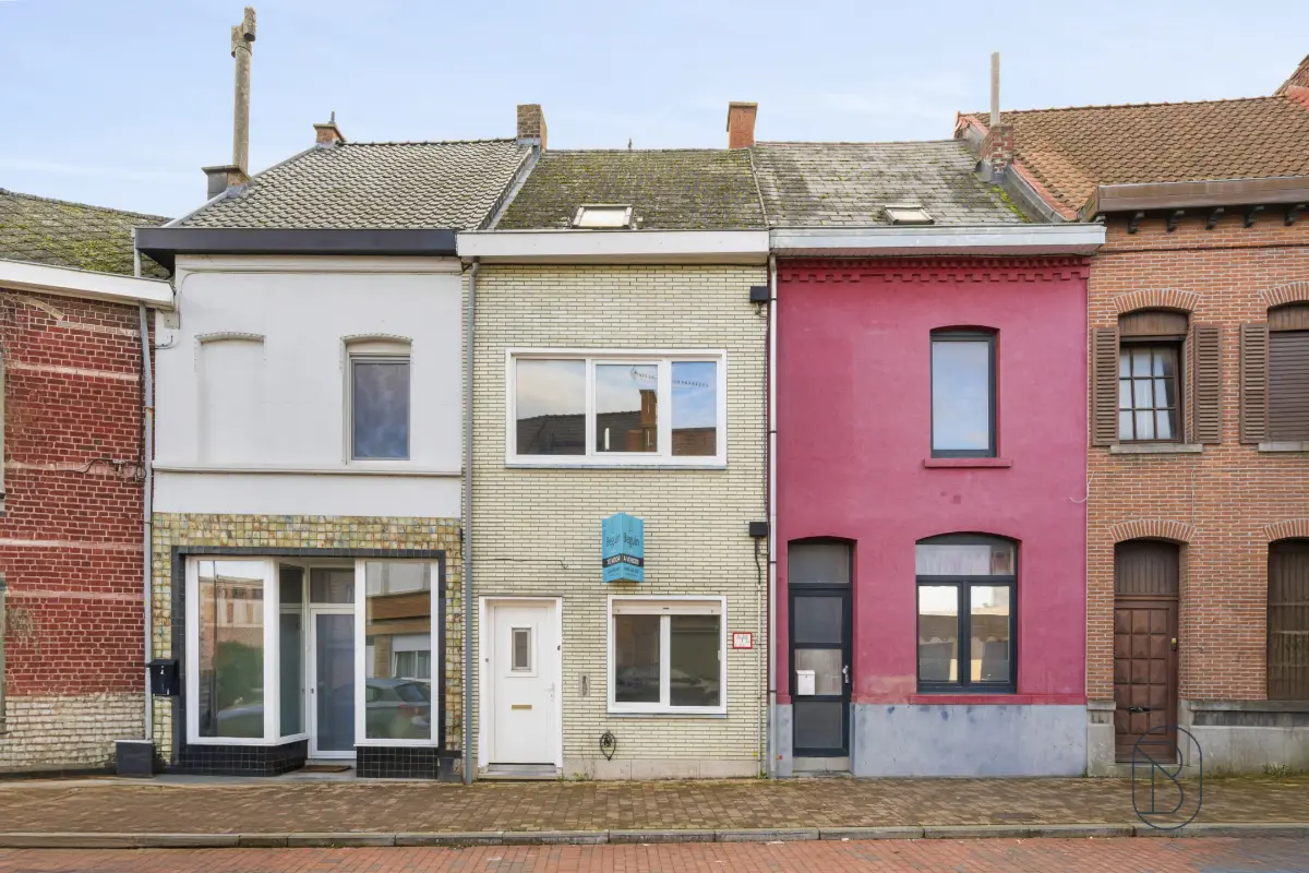 Huis te  koop in Ronse 9600 147000.00€ 4 slaapkamers 120.00m² - Zoekertje 741617