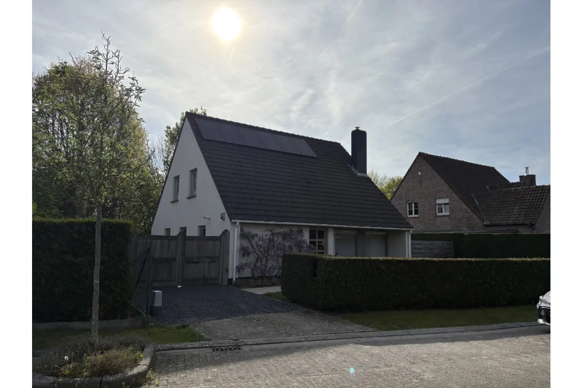 Villa te  huur in Sint-Denijs-Westrem 9051 1630.00€ 4 slaapkamers 165.00m² - Zoekertje 743061