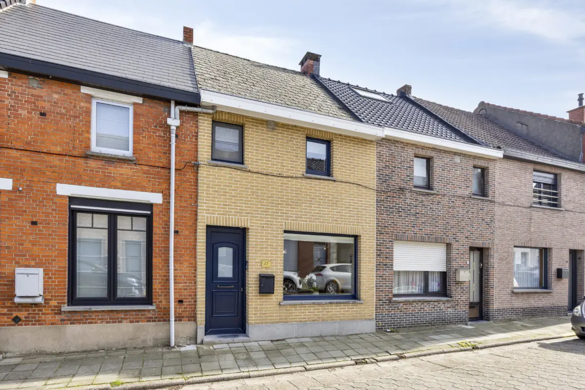Huis te  koop in Wetteren 9230 205000.00€ 2 slaapkamers 90.00m² - Zoekertje 742795