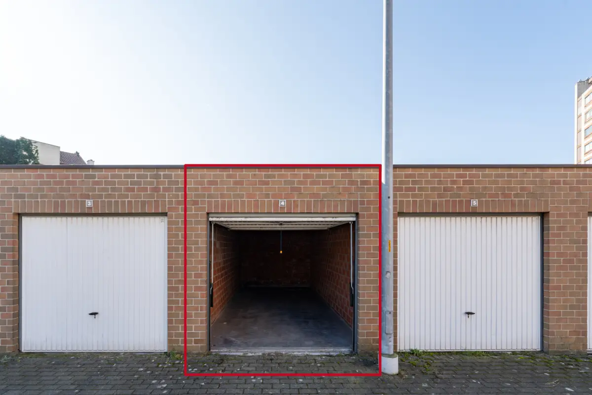 Box te  koop in Dendermonde 9200 30500.00€  slaapkamers m² - Zoekertje 742710