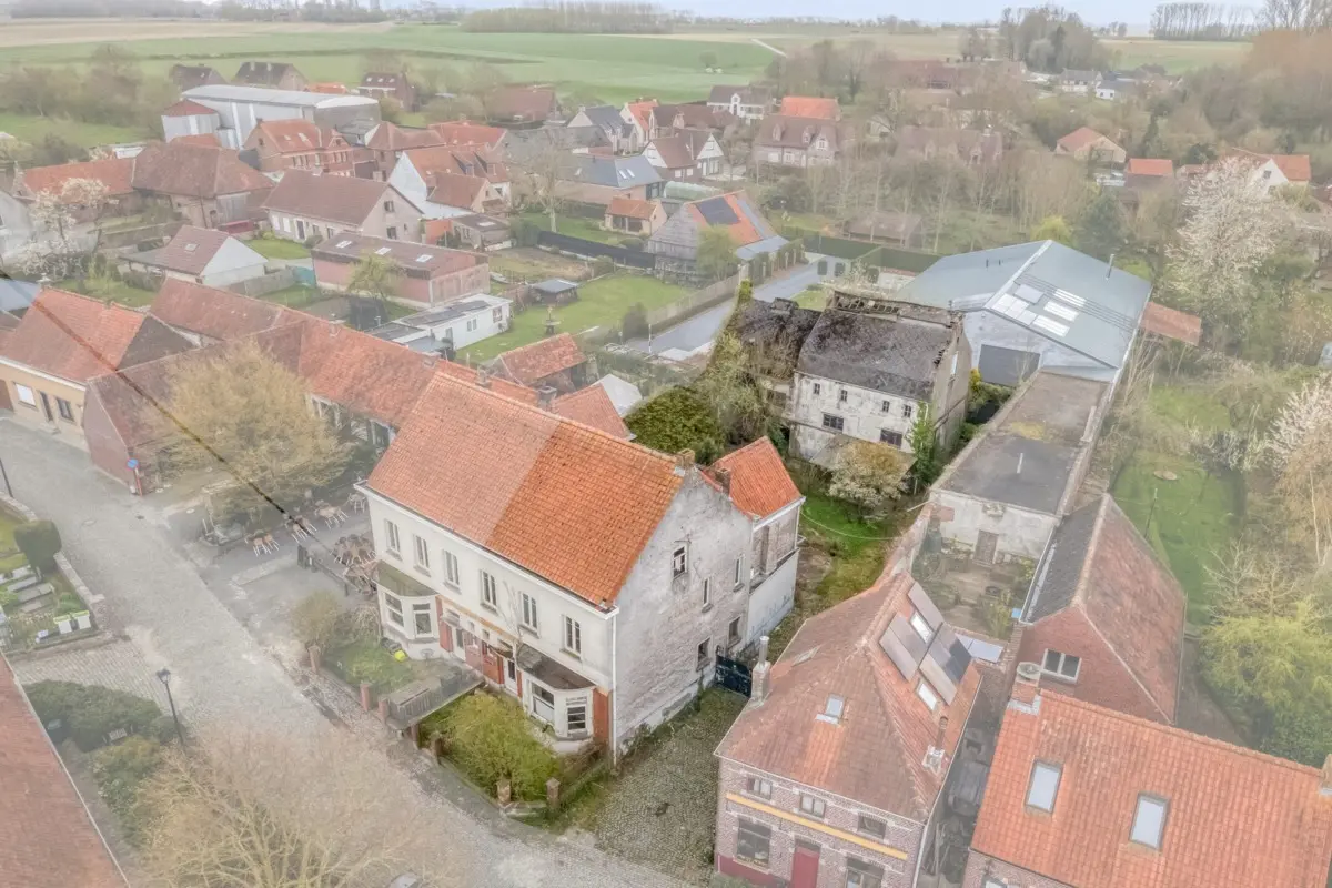 Huis te  koop in Zwalm 9630 375000.00€ 4 slaapkamers 209.00m² - Zoekertje 743369