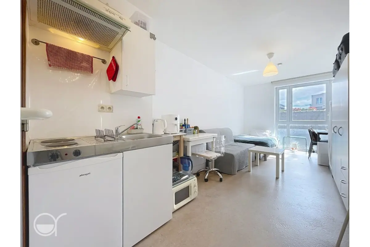 Appartement te  huur in Gent 9000 570.00€  slaapkamers m² - Zoekertje 743939