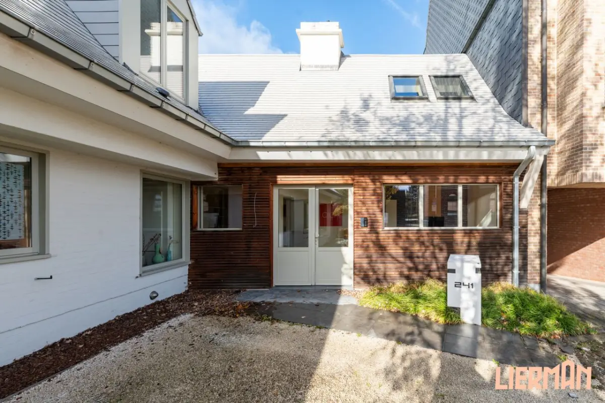 Handelszaak te  koop in Herzele 9550 450000.00€  slaapkamers m² - Zoekertje 744096
