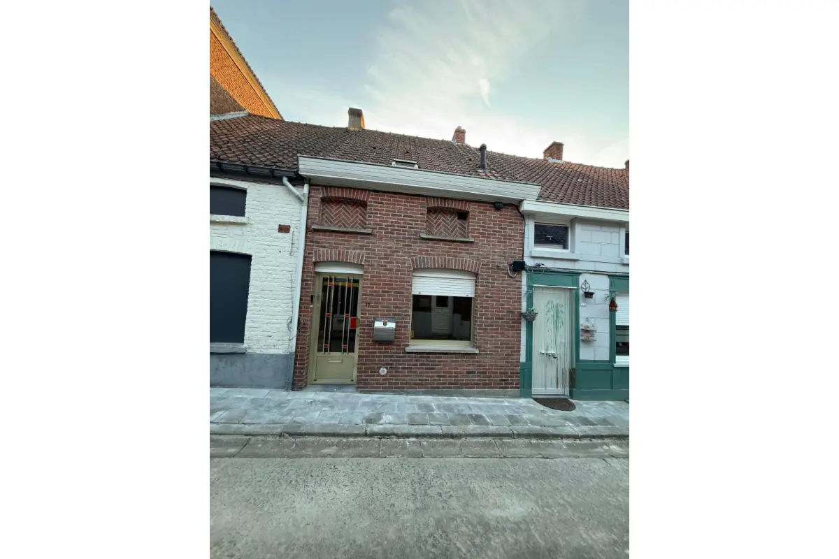 Huis te  koop in Ronse 9600 80000.00€ 2 slaapkamers m² - Zoekertje 743642
