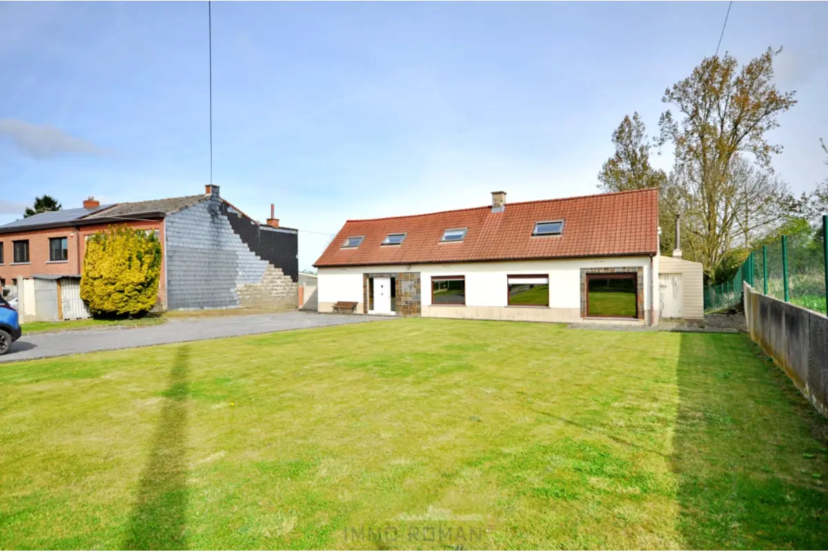 Appartementsgebouw te  koop in Kluisbergen 9690 320000.00€ 4 slaapkamers 239.00m² - Zoekertje 744201