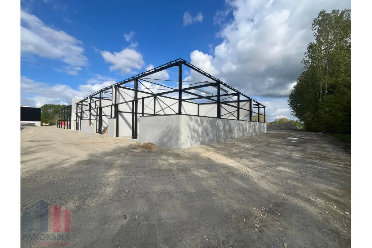 Handelszaak te  huur in Sint-Lievens-Houtem 9520 2200.00€  slaapkamers 329.00m² - Zoekertje 744220
