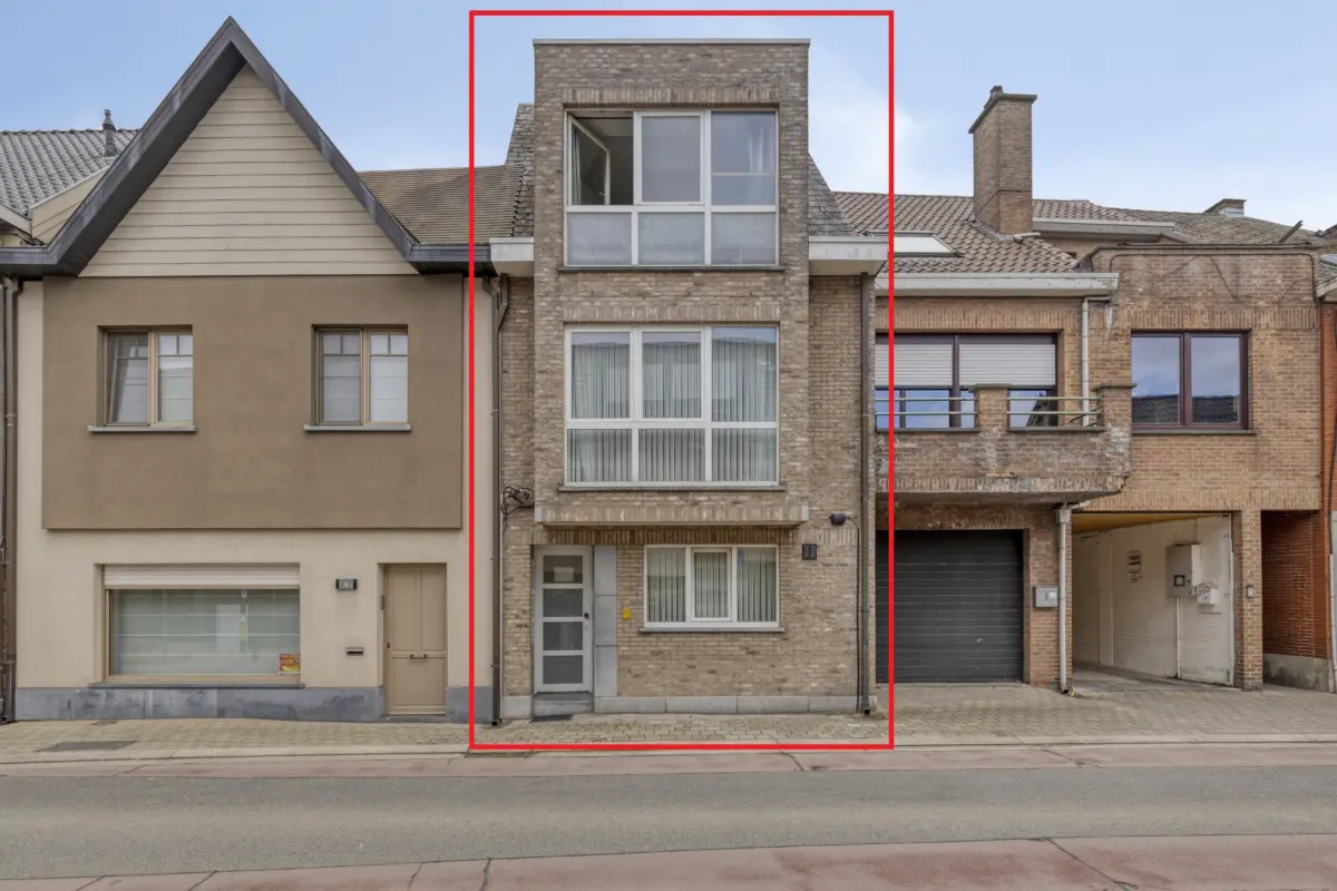 Appartementsgebouw te  koop in Erembodegem 9320 569000.00€ 5 slaapkamers 261.00m² - Zoekertje 744729