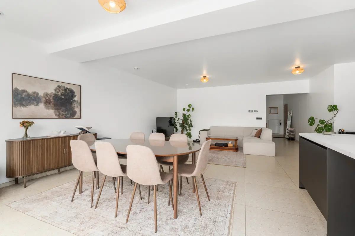 Appartement te  koop in Sint-Niklaas 9100 299000.00€ 1 slaapkamers 100.00m² - Zoekertje 744555