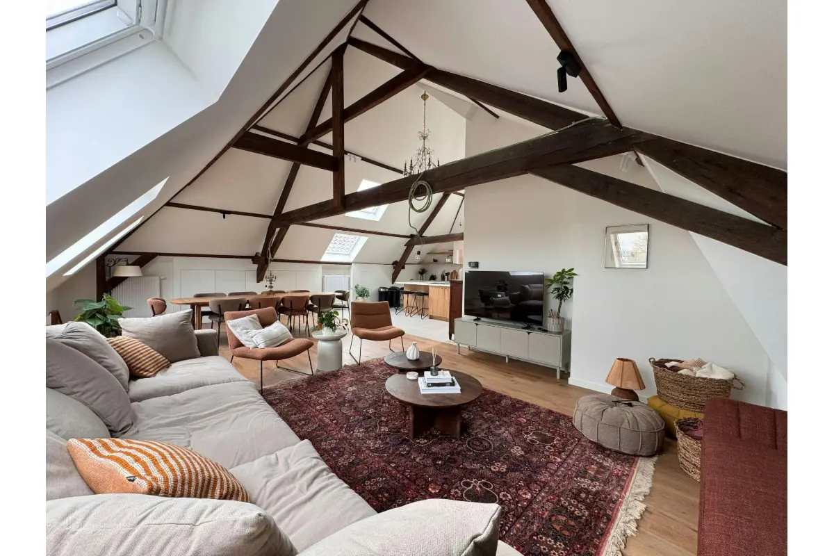 Huis te  huur in Gent 9000 697.00€  slaapkamers m² - Zoekertje 746178