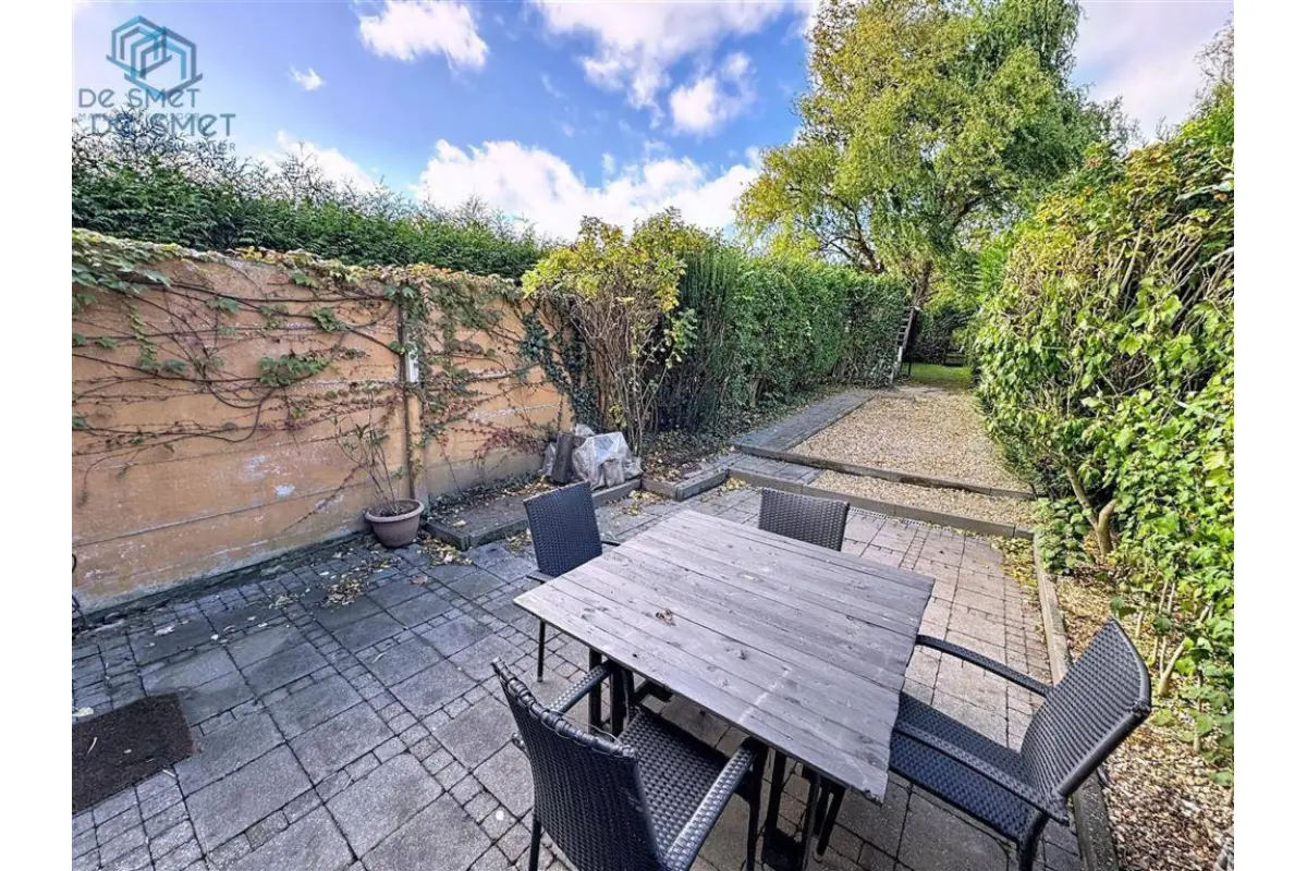 Huis te  koop in Overboelare 9500 255000.00€ 3 slaapkamers 186.00m² - Zoekertje 745635