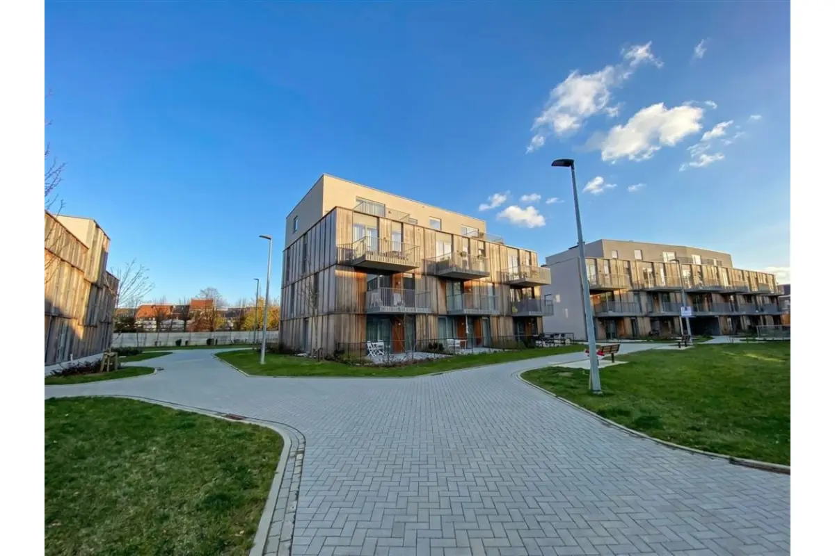 Appartement te  huur in Sint-Niklaas 9100 895.00€ 2 slaapkamers 90.00m² - Zoekertje 745923