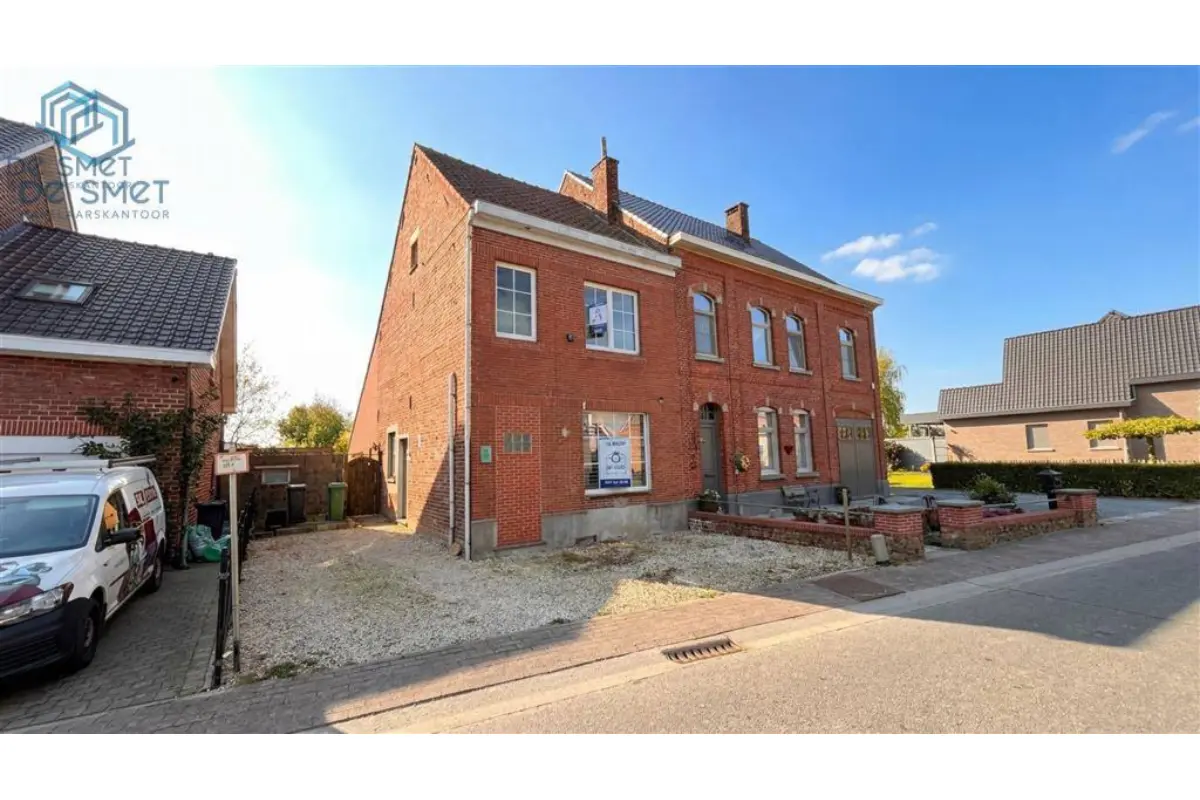 Huis te  koop in Schendelbeke 9506 175000.00€ 4 slaapkamers 164.00m² - Zoekertje 750834
