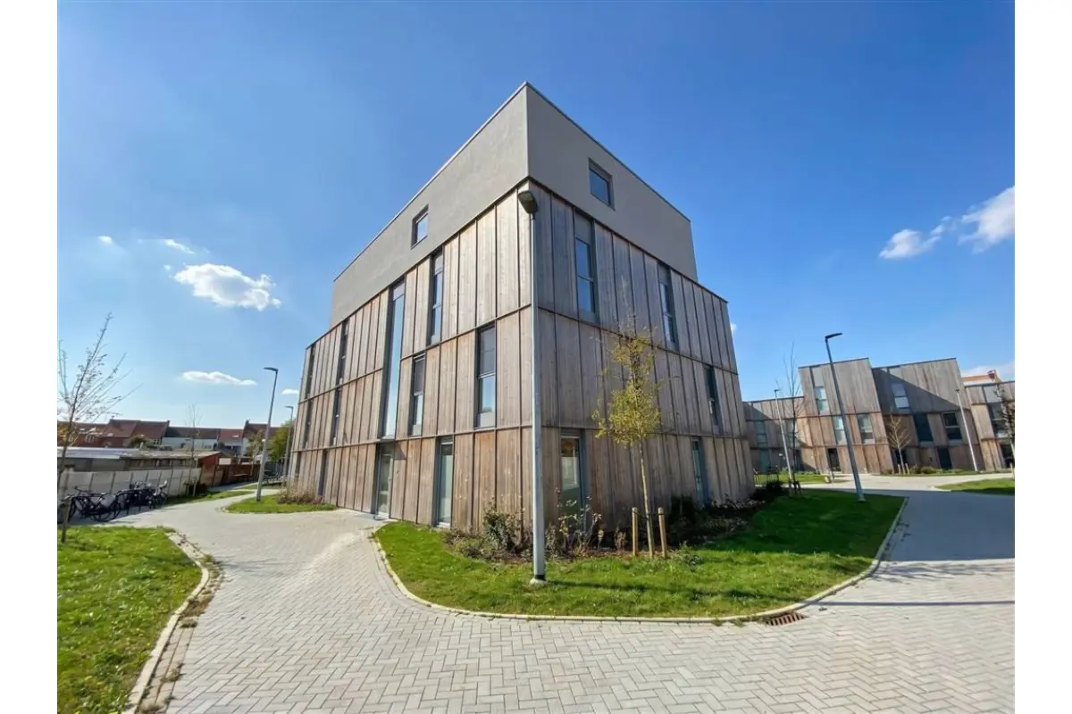Appartement te  huur in Sint-Niklaas 9100 925.00€ 2 slaapkamers 77.00m² - Zoekertje 745445