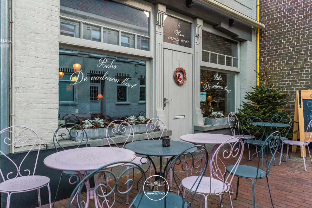 Handelszaak te  koop in Hansbeke 9850 395000.00€  slaapkamers 111.00m² - Zoekertje 746242