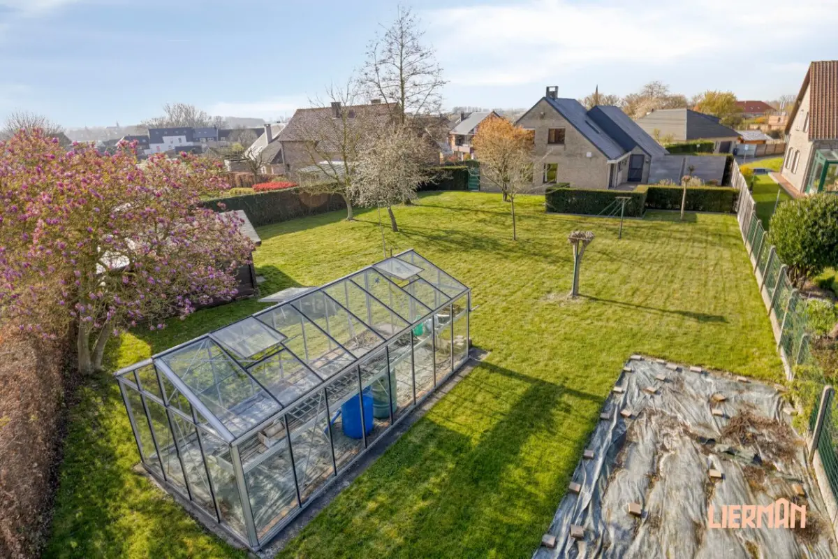 Huis te  koop in Erpe-Mere 9420 629000.00€ 3 slaapkamers 311.00m² - Zoekertje 746320