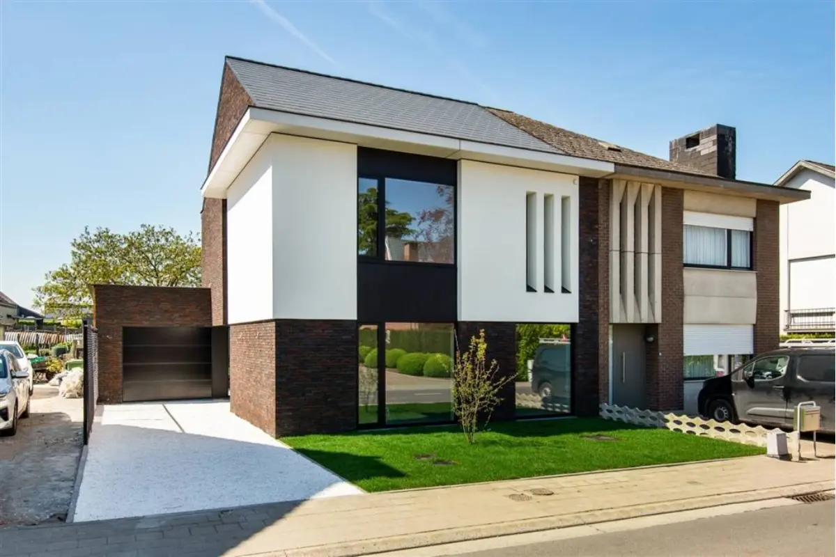 Huis te  koop in Lebbeke 9280 535000.00€ 3 slaapkamers 261.84m² - Zoekertje 746875
