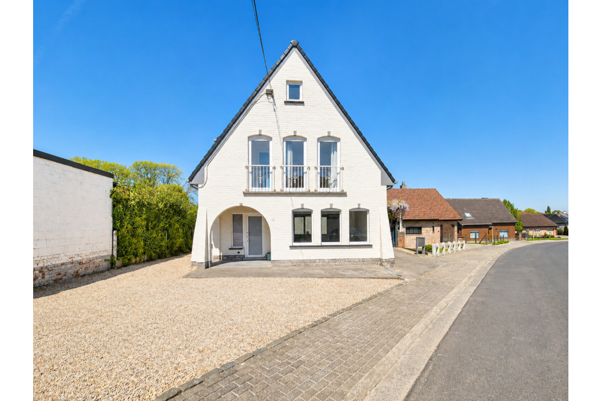 Huis te  huur in Haaltert 9450 1200.00€ 2 slaapkamers 142.00m² - Zoekertje 747337