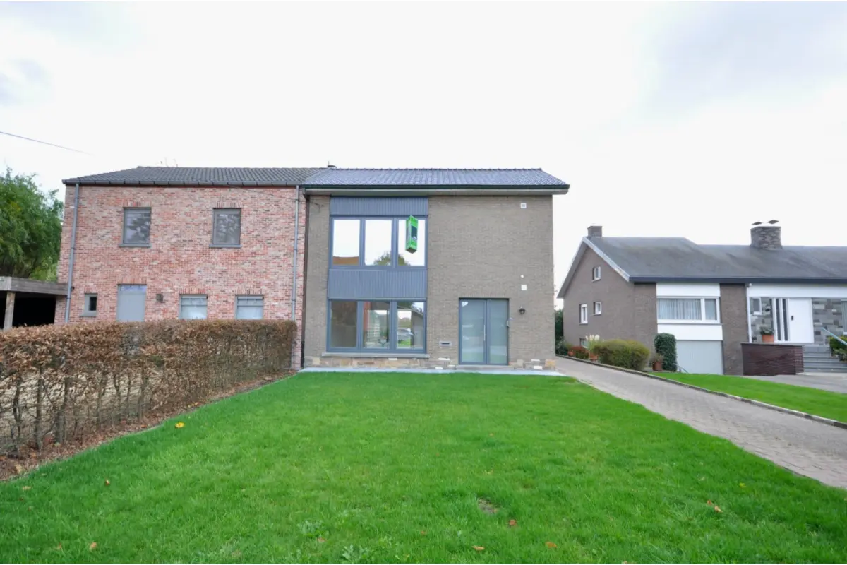 Huis te  in Avelgem 8580 990.00€ 3 slaapkamers 123.00m² - Zoekertje 747416