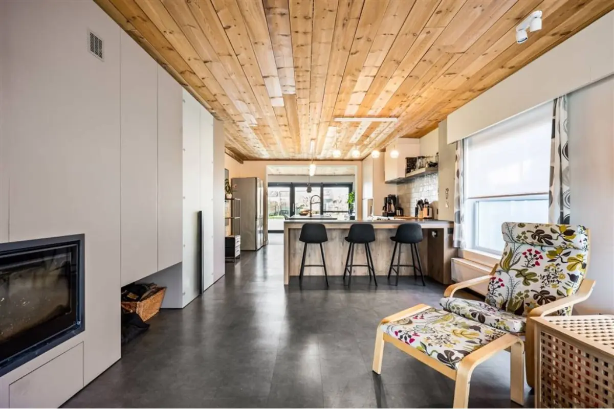 Huis te  koop in De Klinge 9170 549000.00€ 5 slaapkamers 269.00m² - Zoekertje 748255