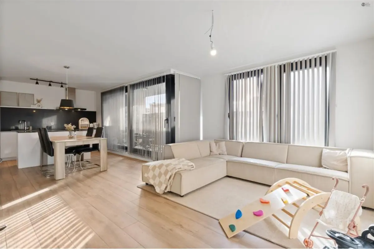 Appartement te  koop in Sint-Niklaas 9100 275000.00€ 2 slaapkamers 86.00m² - Zoekertje 747741