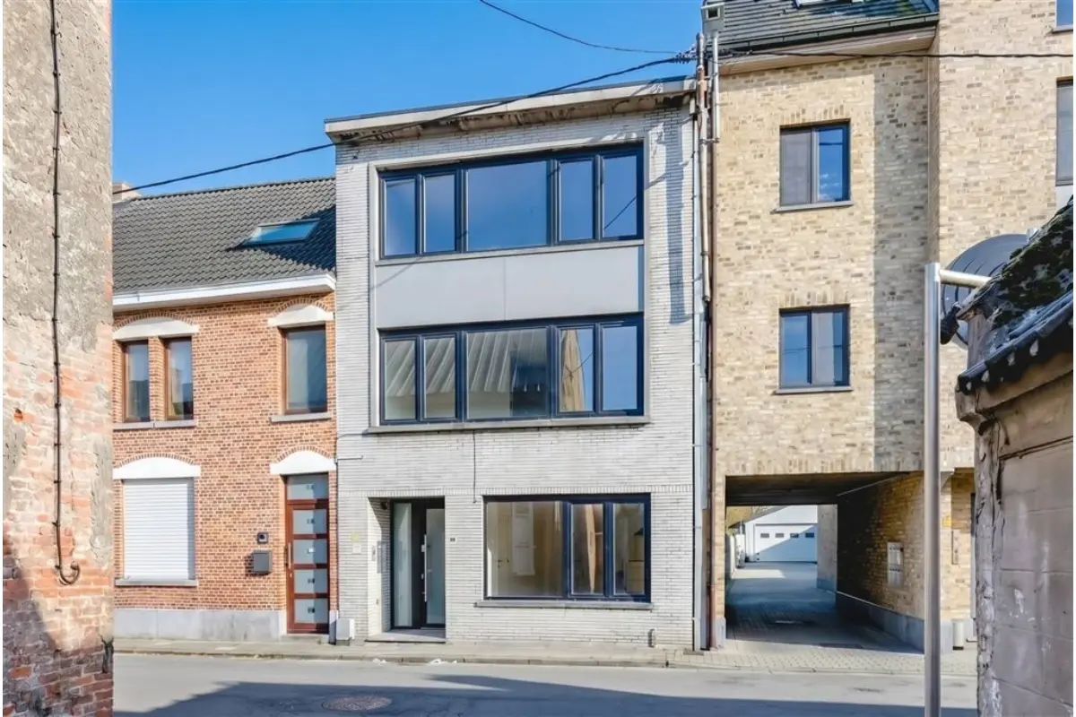 Huis te  koop in Hamme 9220 733000.00€ 6 slaapkamers 219.00m² - Zoekertje 747910