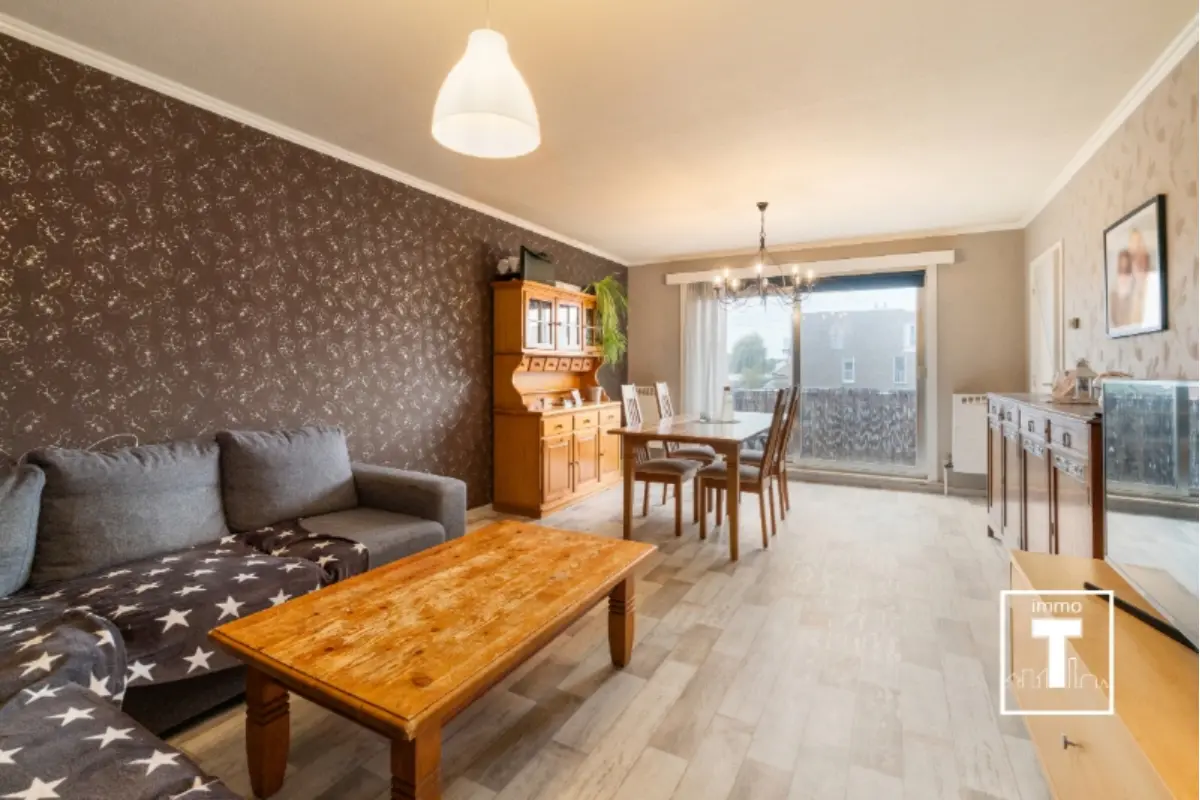 Appartement te  koop in Zwijnaarde 9052 259000.00€ 2 slaapkamers 78.00m² - Zoekertje 750436
