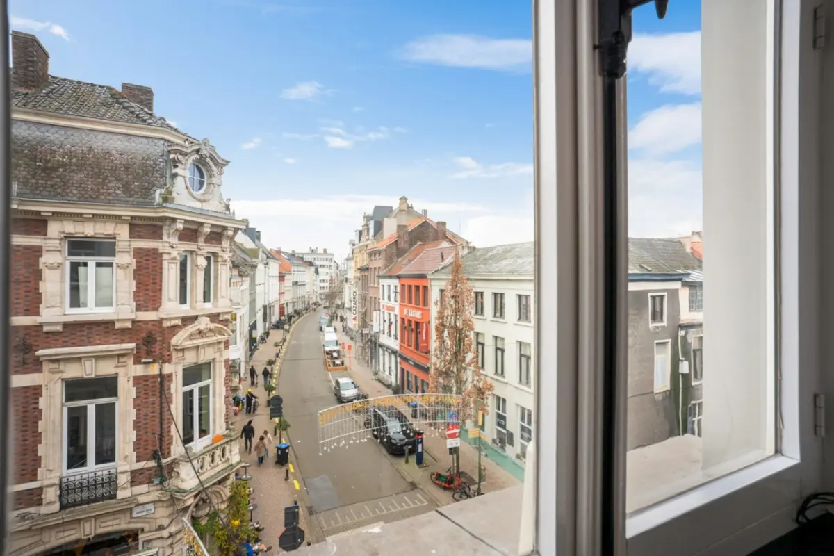 Herenhuis te  koop in Gent 9000 0.00€ 3 slaapkamers 213.00m² - Zoekertje 750817