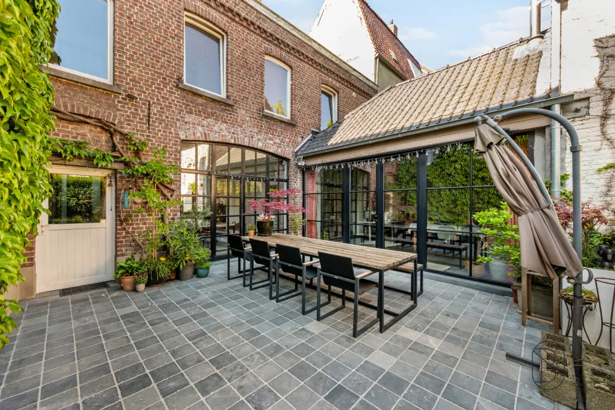 Huis te  koop in Oudenaarde 9700 949900.00€ 5 slaapkamers 717.00m² - Zoekertje 749889