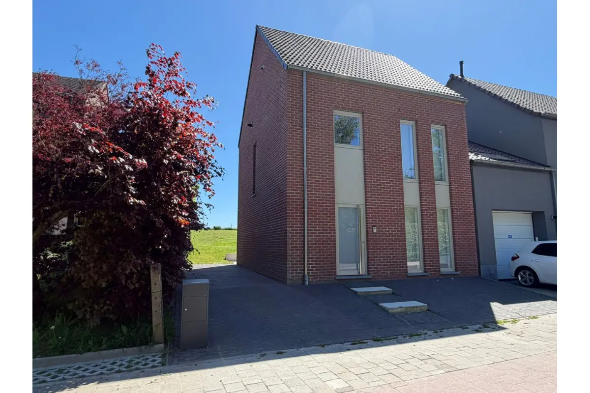 Huis te  huur in Haaltert 9450 1150.00€ 3 slaapkamers 105.00m² - Zoekertje 750193