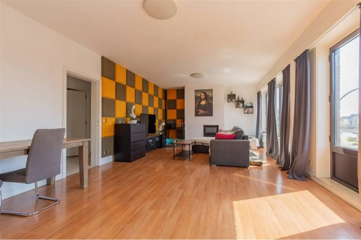 Appartement te  koop in Sint-Niklaas 9100 159000.00€ 2 slaapkamers 95.00m² - Zoekertje 749941