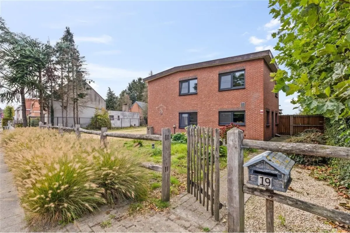 Huis te  koop in Stekene 9190 585000.00€ 5 slaapkamers 160.00m² - Zoekertje 750286