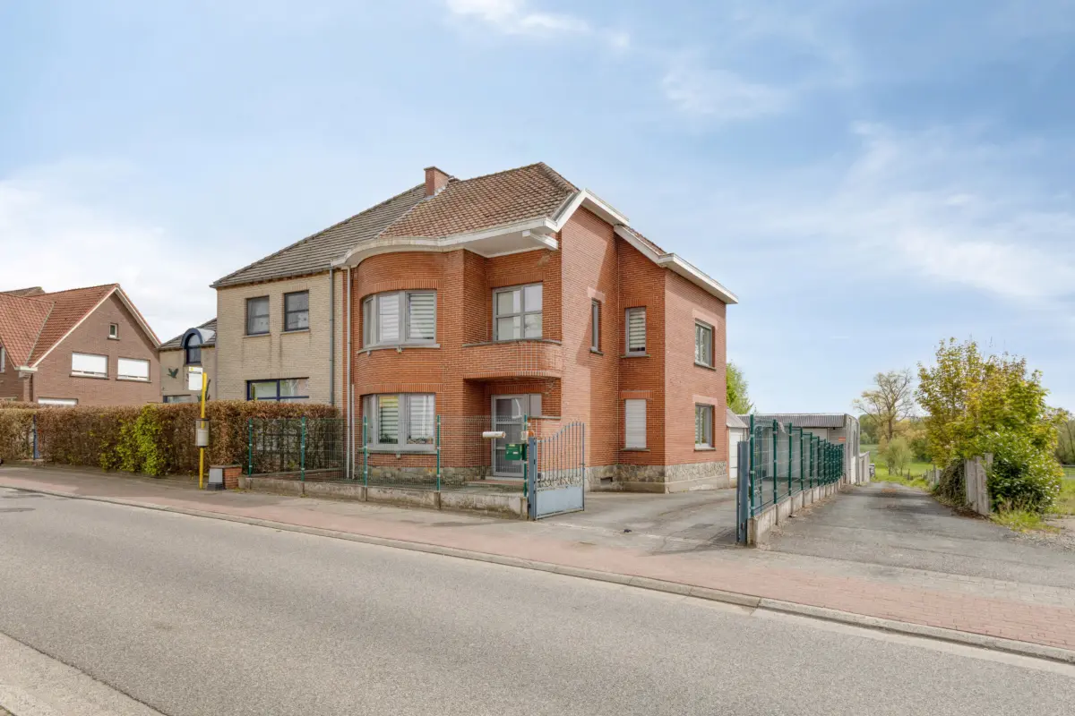 Huis te  koop in Geraardsbergen 9500 368000.00€ 4 slaapkamers 230.00m² - Zoekertje 751033