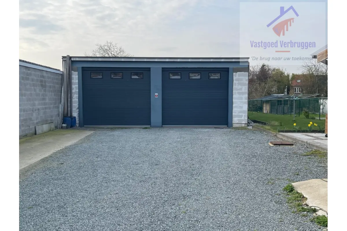 Handelszaak te  koop in Erembodegem 9320 225000.00€  slaapkamers 250.00m² - Zoekertje 751047