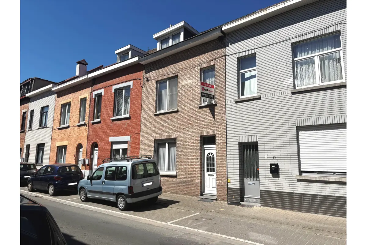 Huis te  in Sint-Pieters-Leeuw 1600 295000.00€ 3 slaapkamers 161.00m² - Zoekertje 750926