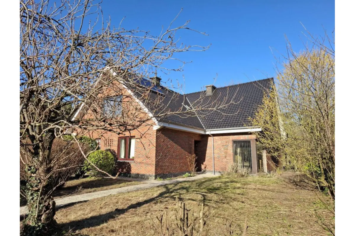 Villa te  koop in Stekene 9190 470000.00€ 5 slaapkamers 246.00m² - Zoekertje 751436