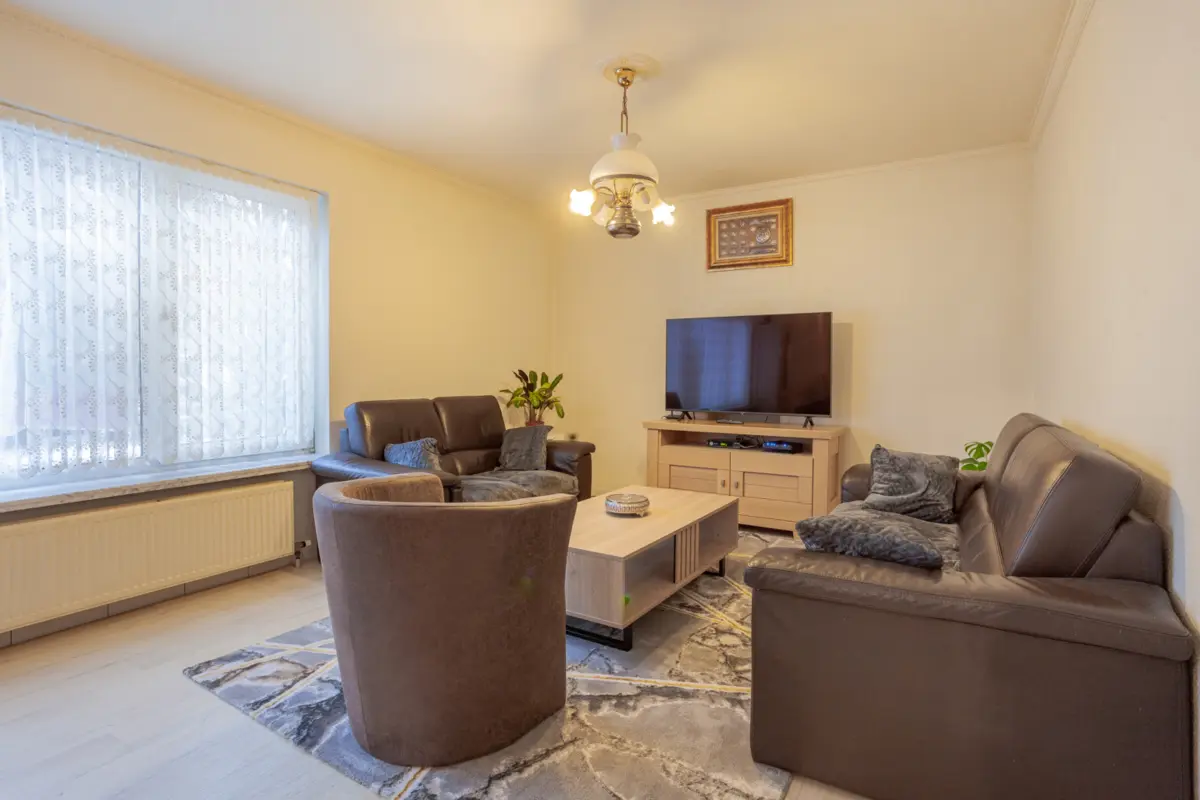 Huis te  in Sint-Amandsberg 9040 320000.00€ 3 slaapkamers 130.00m² - Zoekertje 751432